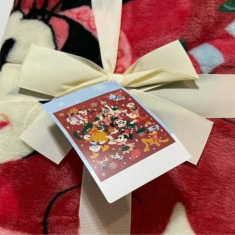 Disney Mickey Mouse and Friends Holiday Throw NWT